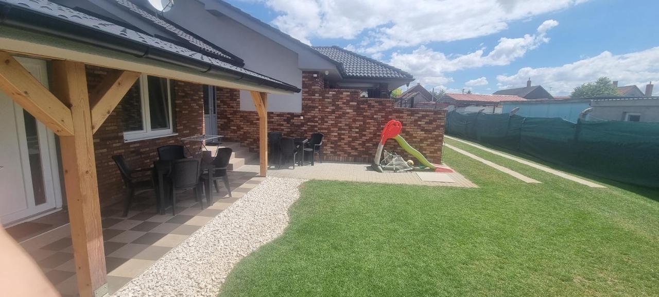 Alexej Apartmany Veľký Meder 외부 사진